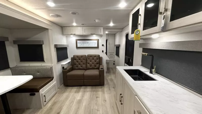 252RBLE Floorplan Main Room