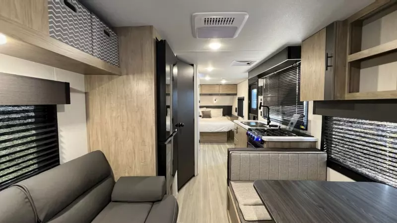 20LJ Floorplan Main Room