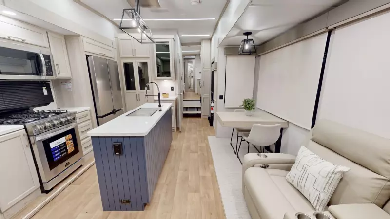 383RLH Floorplan Main Room